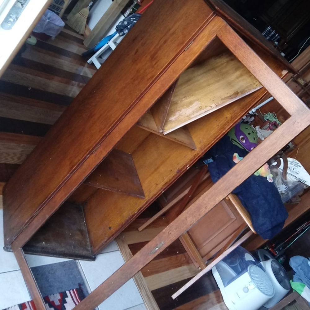 Cabnet w/4 shelves
